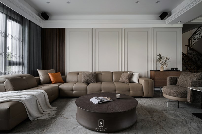 Surround Sofa